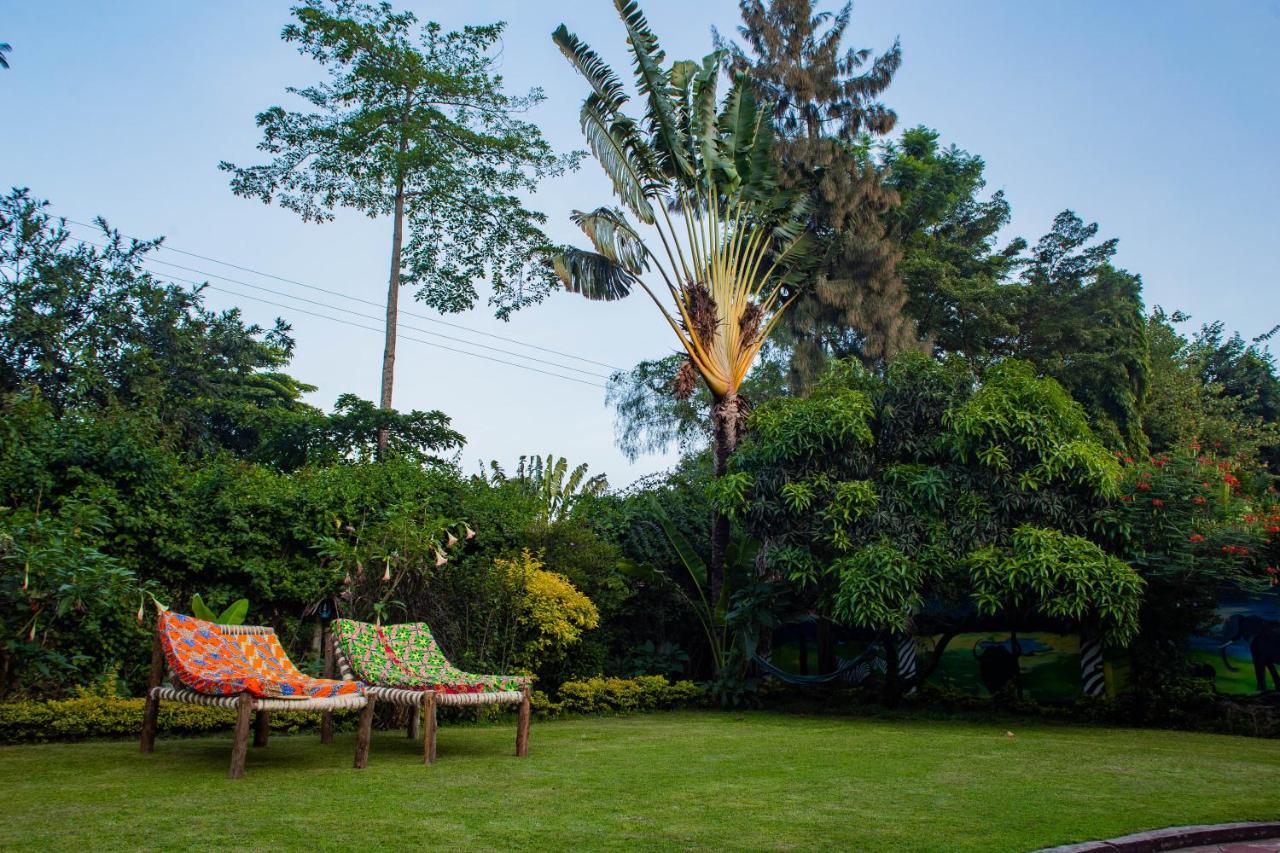 White House Of Tanzania Vandrarhem Arusha Exteriör bild